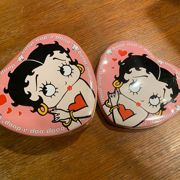 Betty Boop Tin Purse - Picture 3 of 4